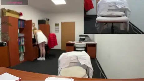 legsLONG stripchat stream image