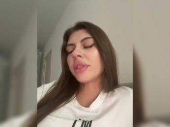 Roxysh bongacams stream image