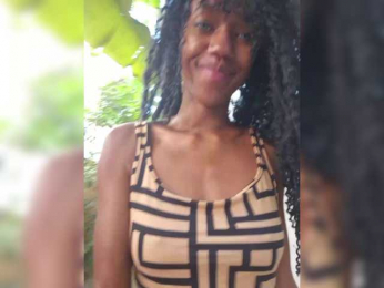 MoanaFrenchy bongacams stream image