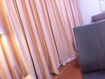 ehotlovea chaturbate stream image