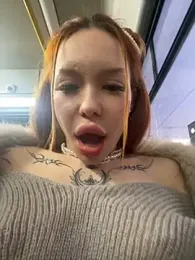 babydolll stripchat stream image
