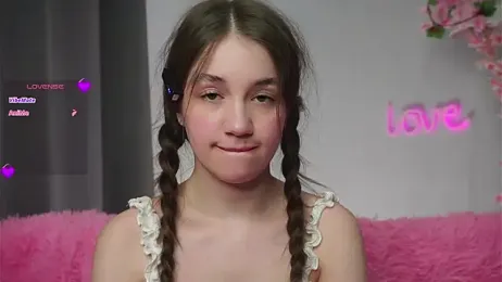 AmiLewis stripchat stream image