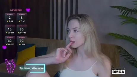 Holl1Would stripchat stream image