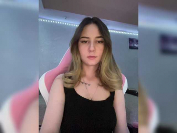 Unearthly bongacams stream image