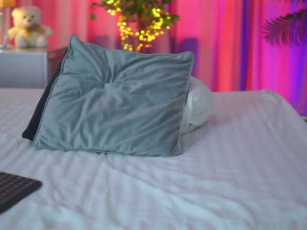 ArtTeasee bongacams stream image