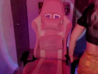 emilyhick camsoda stream image