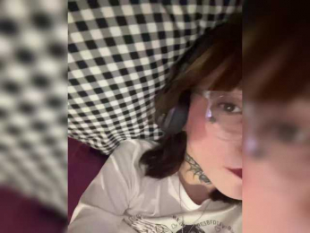 Molly-and-Ewa bongacams stream image