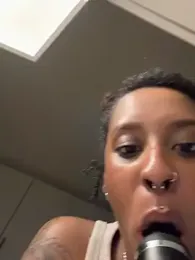 Your_Paris stripchat stream image