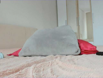 sweetyvikki bongacams stream image