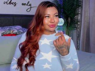 mollywhite camsoda stream image