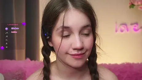 AmiLewis stripchat stream image