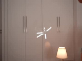 kriss0leoo chaturbate stream image