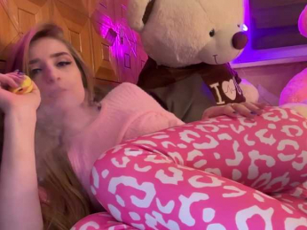 CandyBoom bongacams stream image