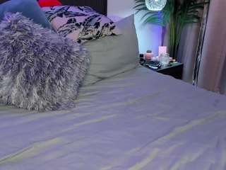 mollywhite camsoda stream image