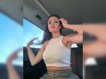 Oops_kiraa bongacams stream image