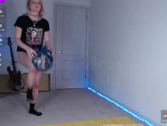 petitebrat chaturbate stream image