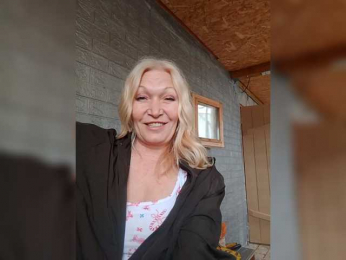 LizSage bongacams stream image