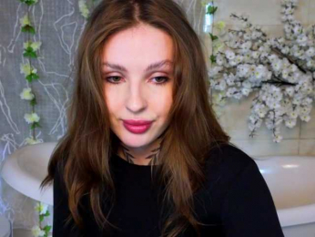 miachill bongacams stream image