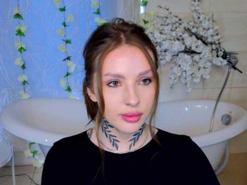 miachill bongacams stream image