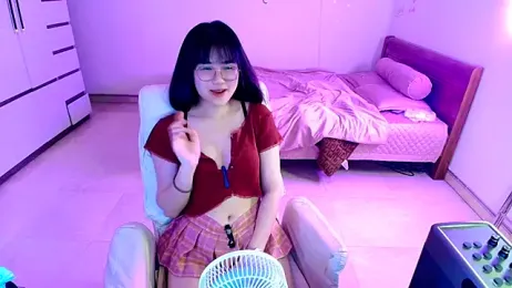 Queen_2k6 stripchat stream image