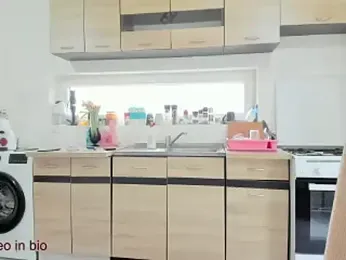 Julia35 stripchat stream image