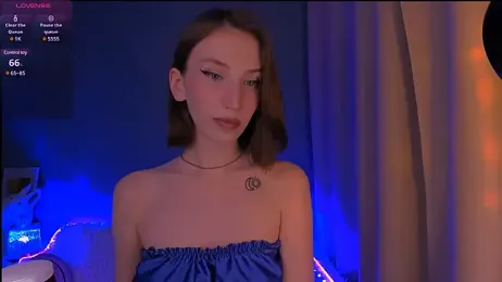 ellaamber stripchat stream image