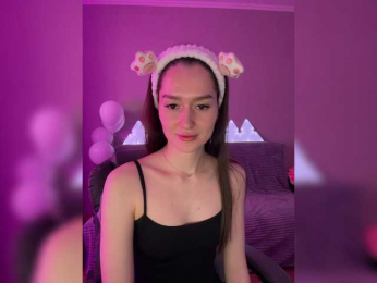 whiteTEA bongacams stream image