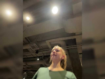 VikkiExtraCheese bongacams stream image