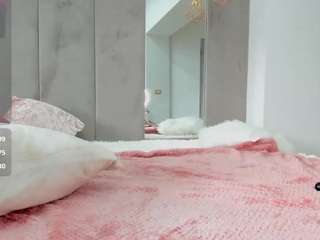 eva-teilor camsoda stream image