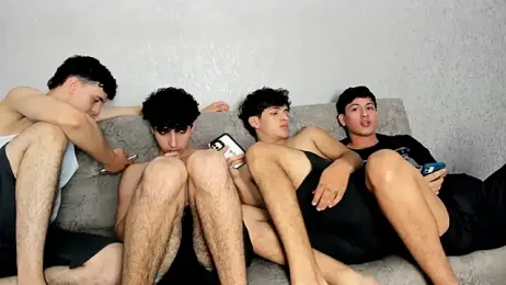 pelusos_mens stripchat stream image