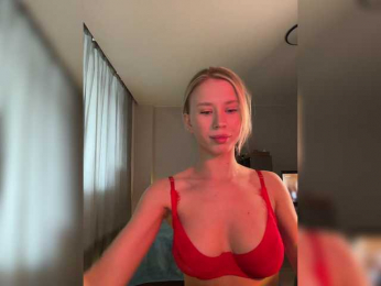 Sunlovv bongacams stream image