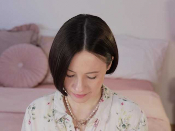 MissEssie bongacams stream image