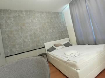 ehotlovea chaturbate stream image