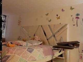 sexyzoee camsoda stream image