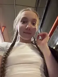 bambi_lu stripchat stream image