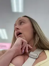 lunagirl13 stripchat stream image