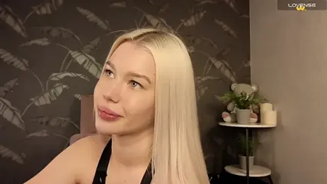 Lolly_girll stripchat stream image