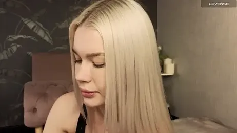 Lolly_girll stripchat stream image