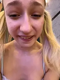 Lia__Love stripchat stream image