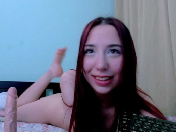 RedFoxxy19 bongacams stream image