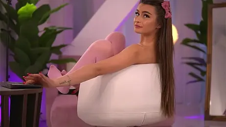 KaylaBray stripchat stream image