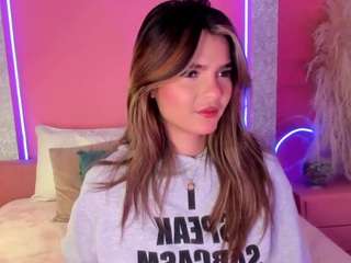 emyliesander camsoda stream image