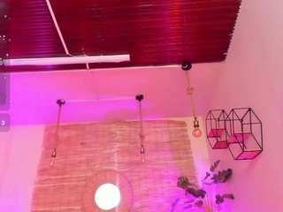 lady-brownn camsoda stream image