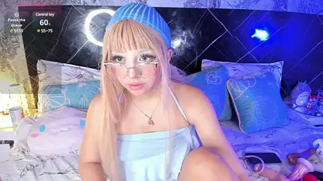 EmilyyGomez stripchat stream image