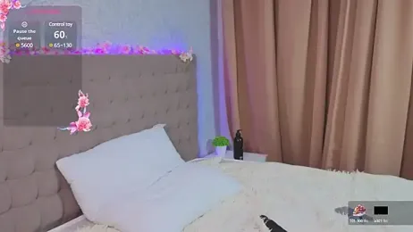 Lunatyn stripchat stream image