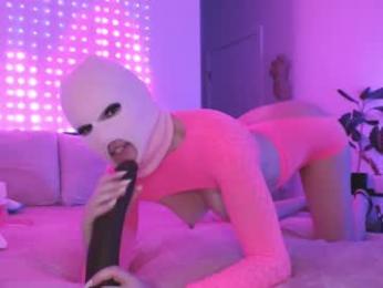 snowbarbiee chaturbate stream image, 02.05.2025 03:20