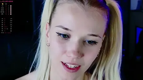 ShhhO_O stripchat stream image