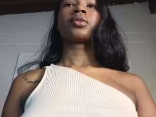 giselle-joness1 camsoda stream image