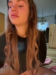 EmiliaCatalina stripchat stream image