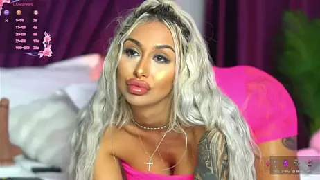 GoldenAmber stripchat stream image